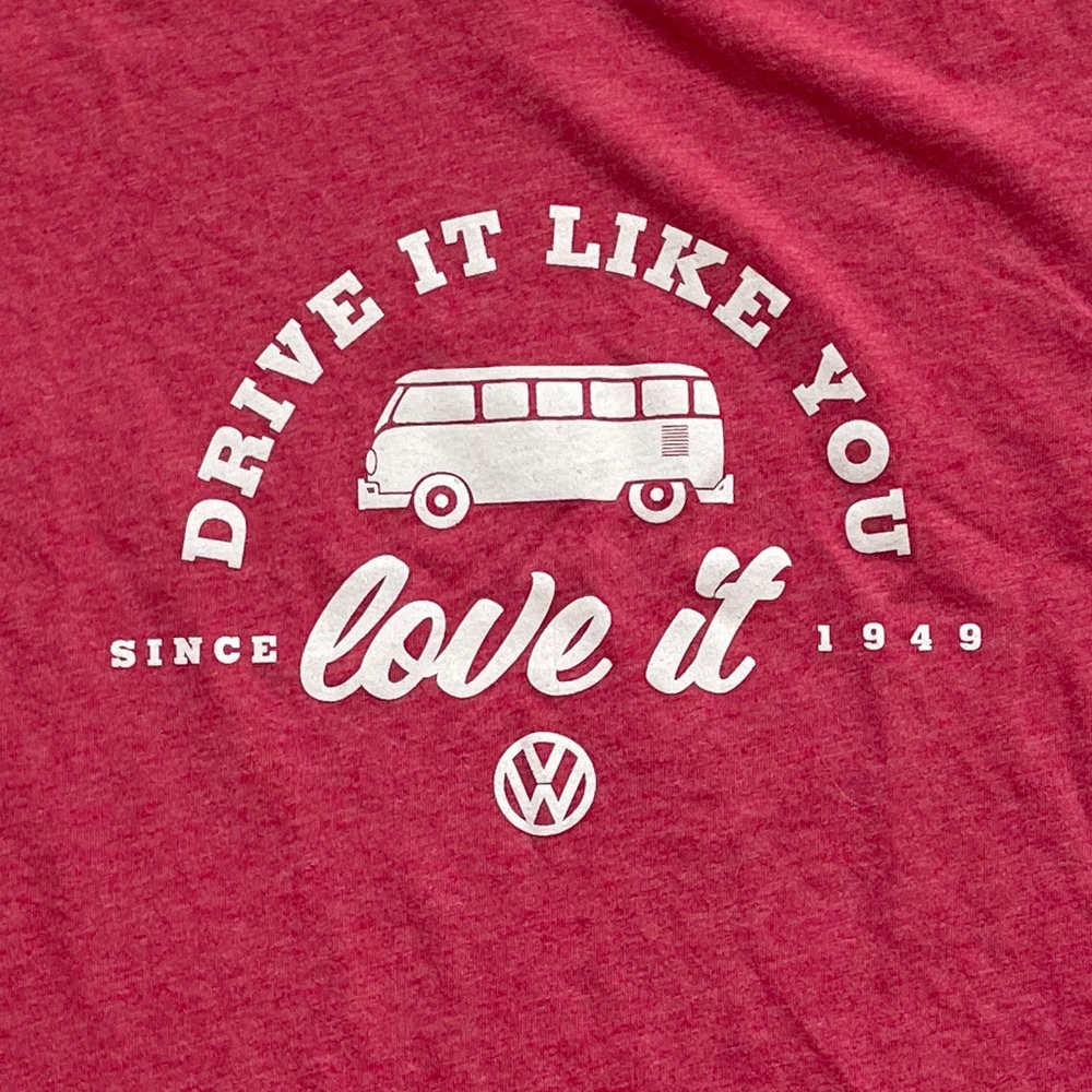 Volkswagen logo VW BUS shirt Tshirt tee " Drive it like you love it " red Size M